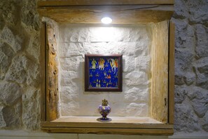 102 Comfort Twin Room | Caja fuerte, espacio para trabajar con un portátil, cortinas opacas