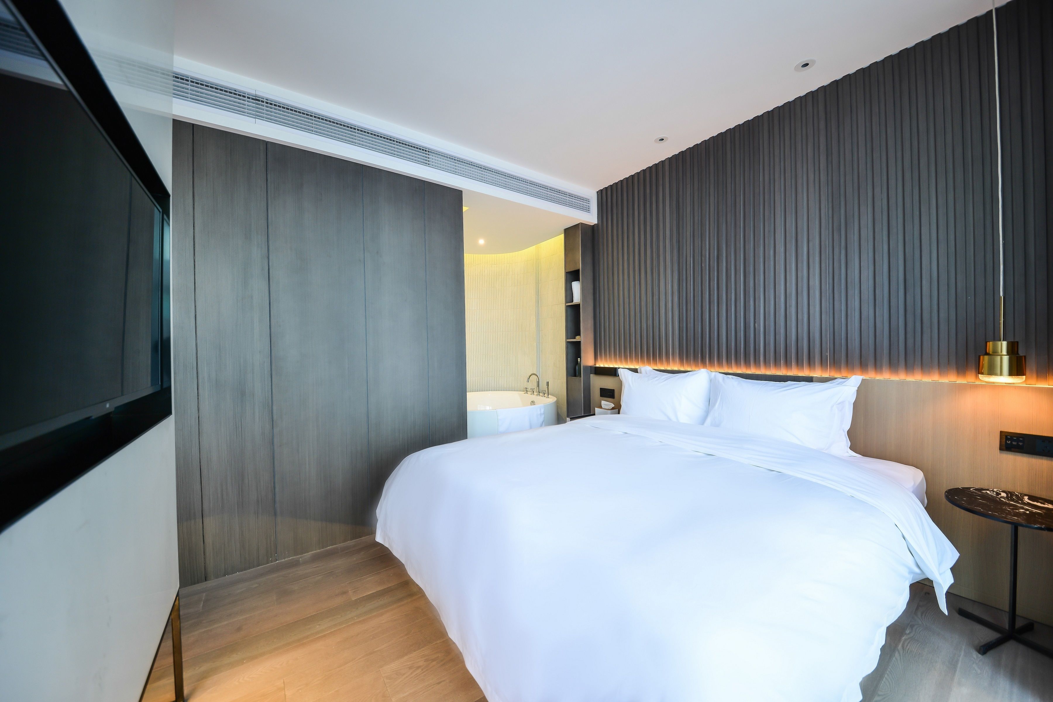 豪華大床房 (無法接受過境免簽證客人的預訂) | 羽絨被、獨特設計、獨特裝修、書桌