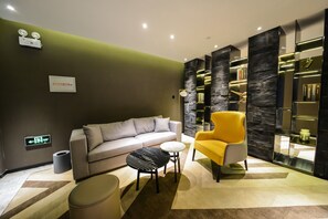 Spa - MIJU HOUSE Gubei-a small white building beside Shanghai oil painting sculpture institute (Shanghai)