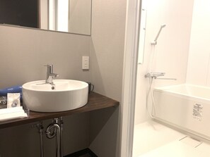 Mixed Shared Dormitory | Bathroom sink