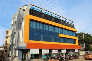 Front of property - Hotel Golden Orchid (Bhubaneshwar)