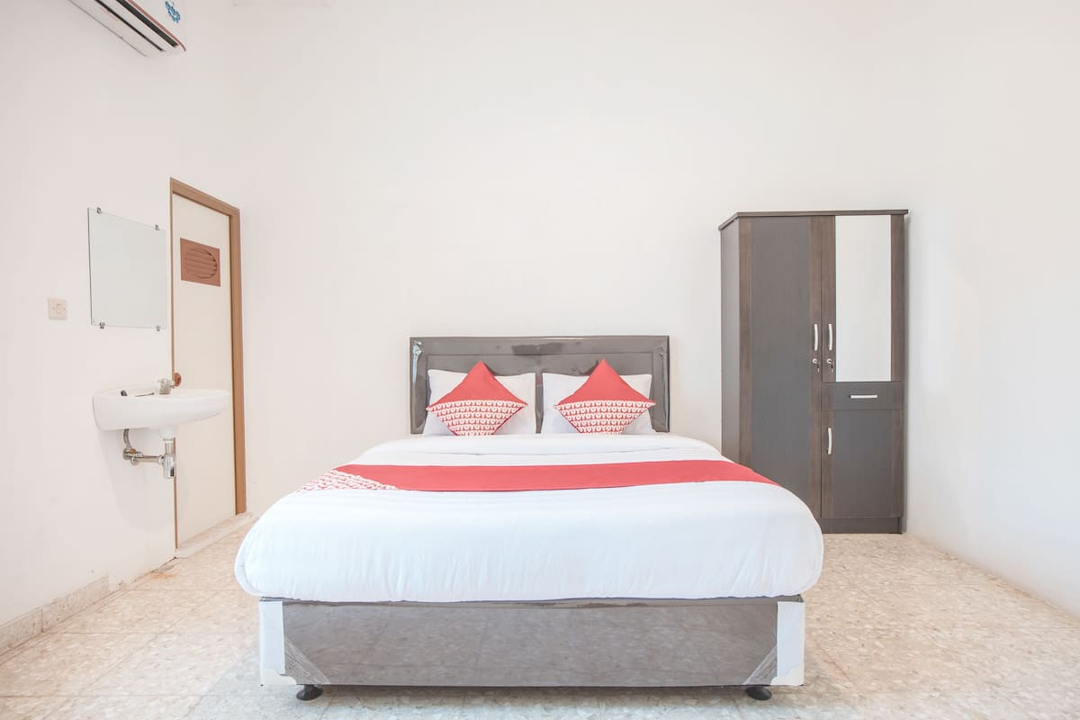 Bureau, Wi-Fi gratuit, draps fournis