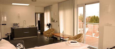 Premium Suite, 1 Bedroom, Microwave, City View (Nord) | View from room