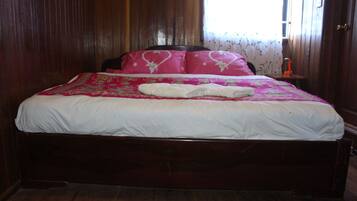 Premium bedding, Select Comfort beds, individually furnished, desk