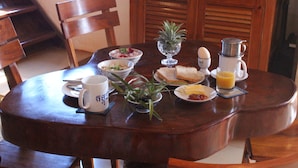 Kontinental frokost hver dag (mot et tillegg)