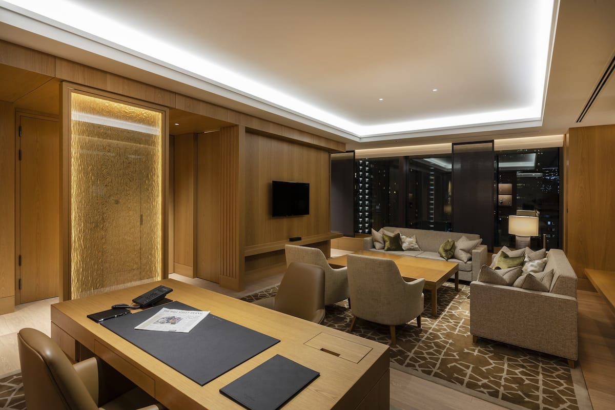 1 bedroom, in-room safe, desk, blackout drapes