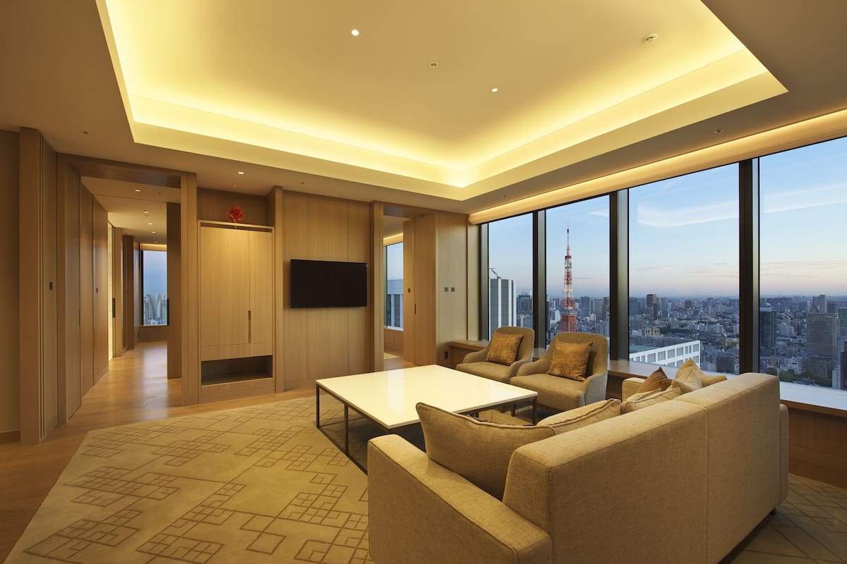 1 bedroom, in-room safe, desk, blackout drapes