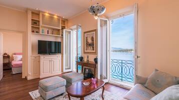 Apartment, 2 Bedrooms, Sea View | Living room | 50-inch flat-screen TV with digital channels, TV, Netflix