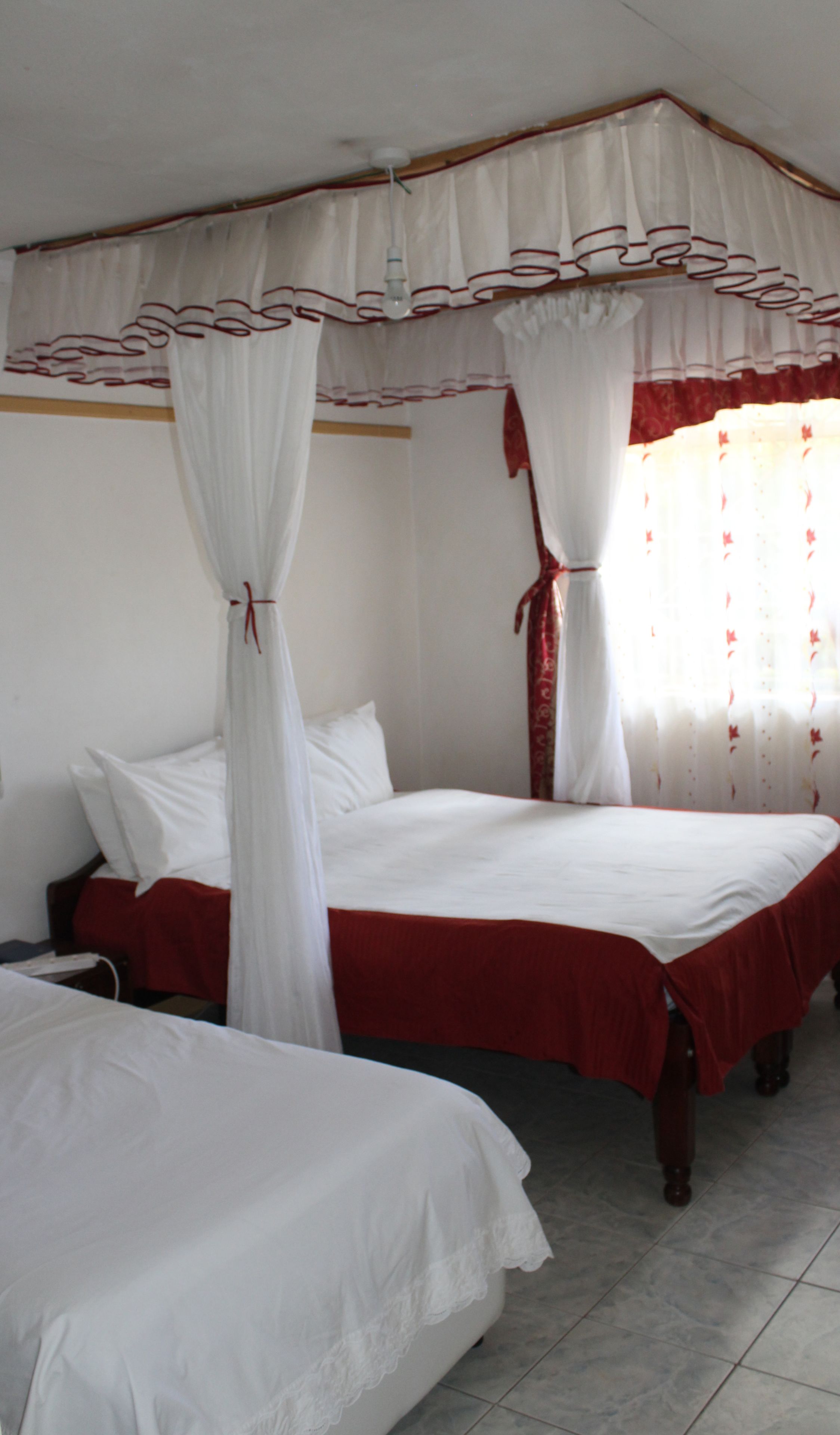 Comfort Twin Room | Desk, soundproofing, free WiFi, bed sheets