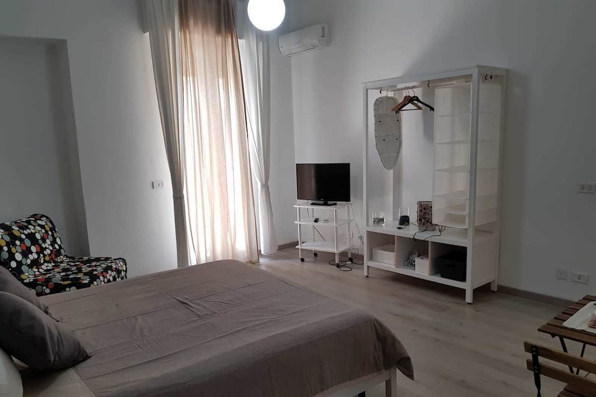 Desk, iron/ironing board, cots/infant beds, free WiFi