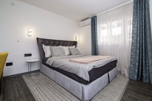 Apartment, 1 Queen Bed, Non Smoking | Free WiFi, bed sheets - Beo-River White (Belgrade)