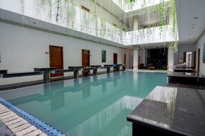Outdoor pool - Capital O 293 Mutiara Hijau Suites Syariah (Medan)