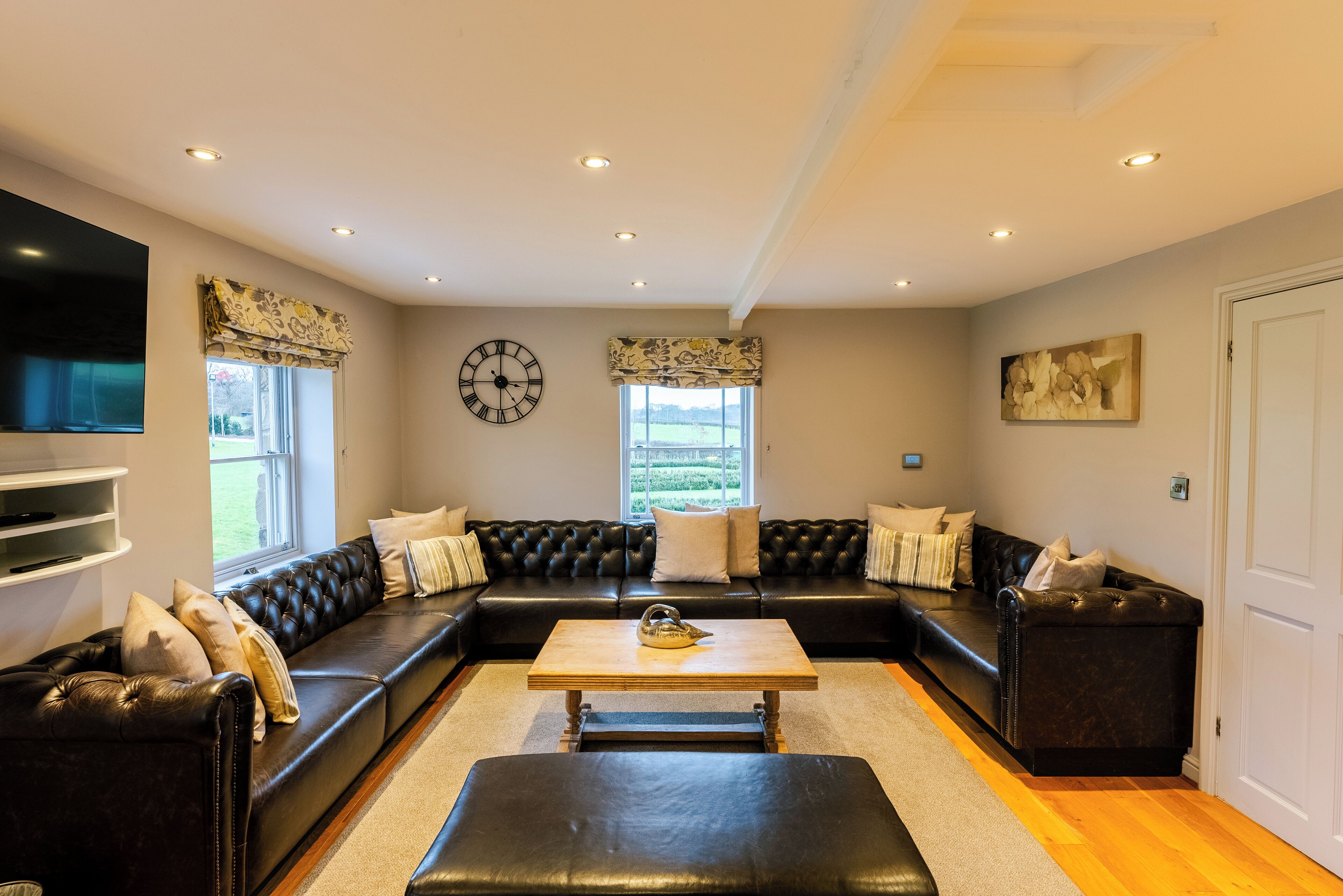 獨棟房屋, 6 間臥室 (The Old Milking Parlour) | 起居區 | 平面電視、 DVD 播放機