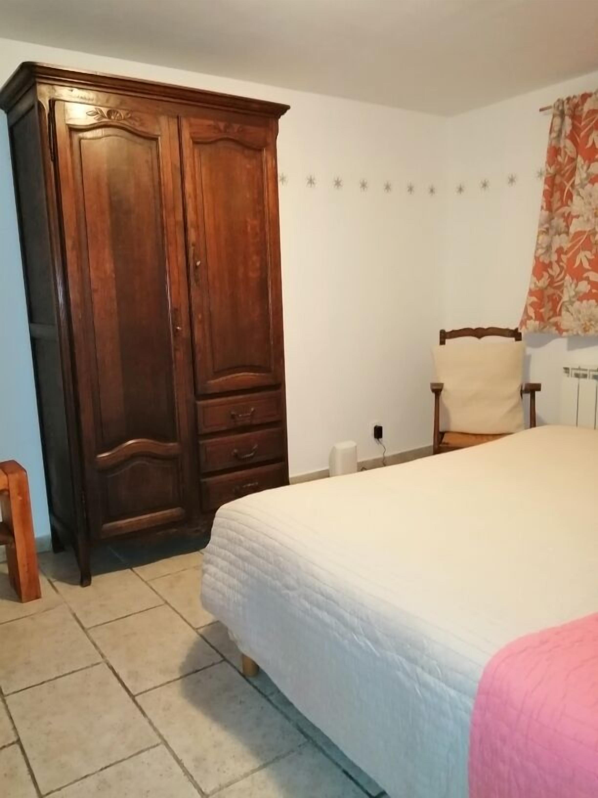 Studio Classique, 1 grand lit, non-fumeurs, cuisine (Champêtre) | 1 chambre, décoration personnalisée, ameublement personnalisé