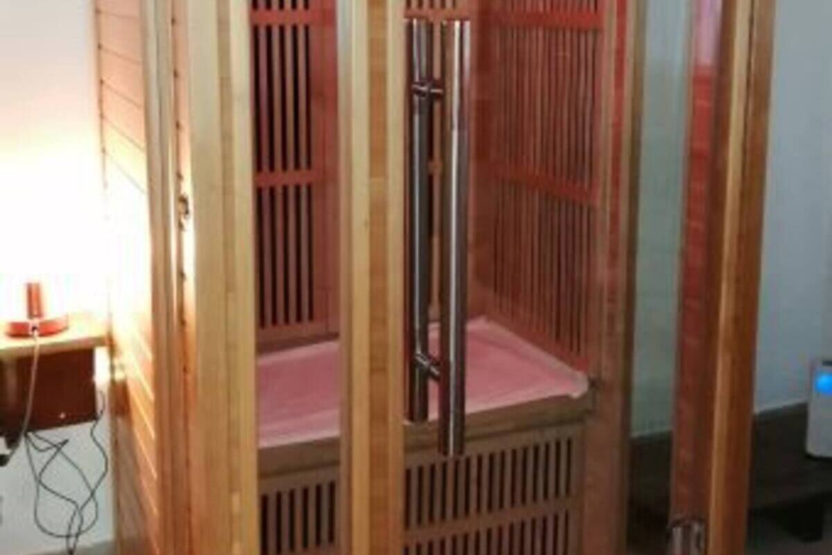 Studio Romantis, hot tub (Un moment à deux) | 1 kamar tidur, kedap suara, Wi-Fi gratis, dan didekorasi berbeda-beda