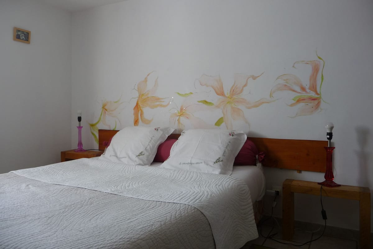 Studio Klasik, 1 Tempat Tidur Queen, Bebas Asap Rokok, dapur (Champêtre) | 1 kamar tidur, kedap suara, Wi-Fi gratis, dan didekorasi berbeda-beda