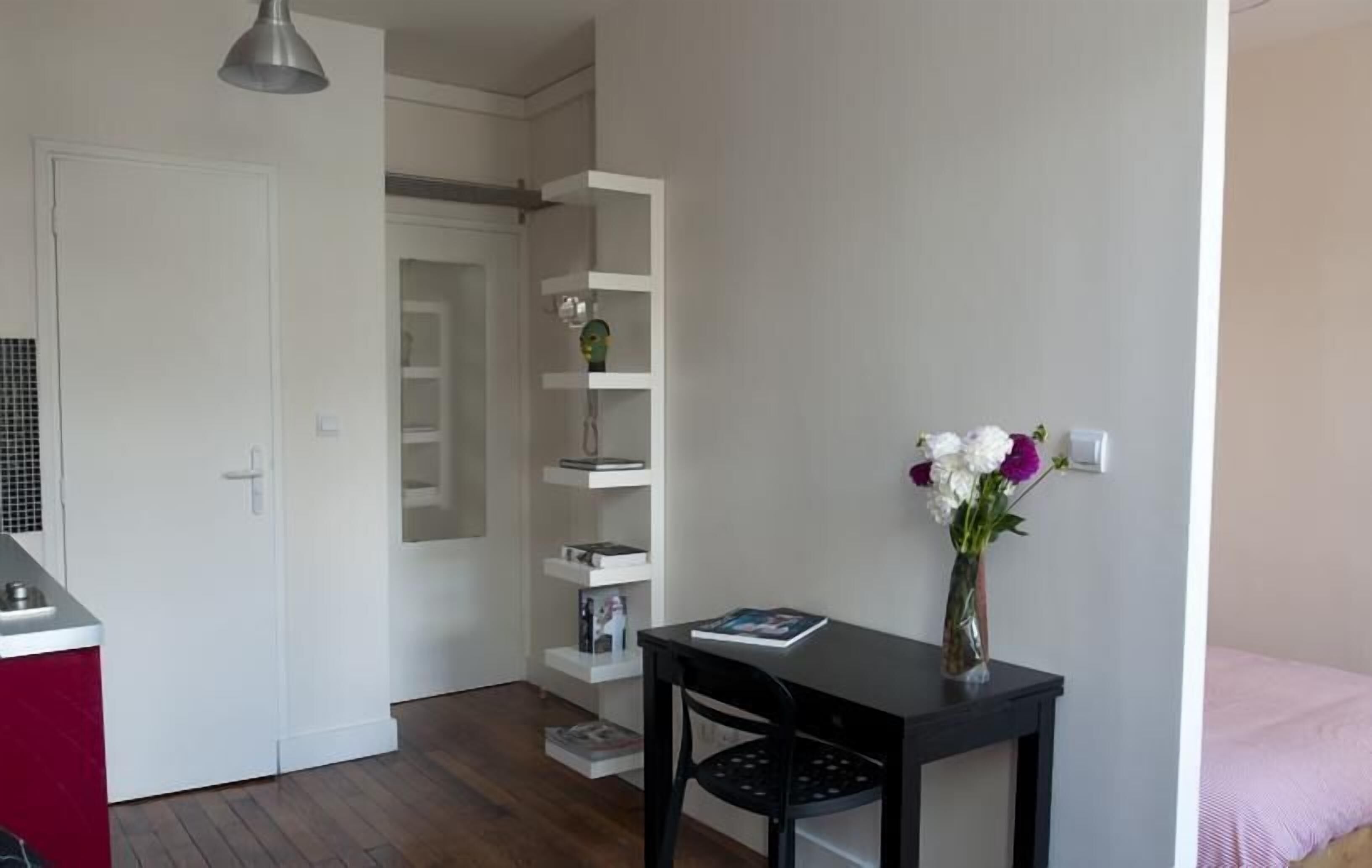 Schallisolierte Zimmer, kostenloses WLAN, Bettwäsche