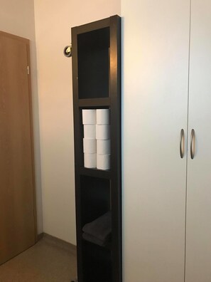 Shower, towels - Guesthouse Uggi (Rangárþing ytra)
