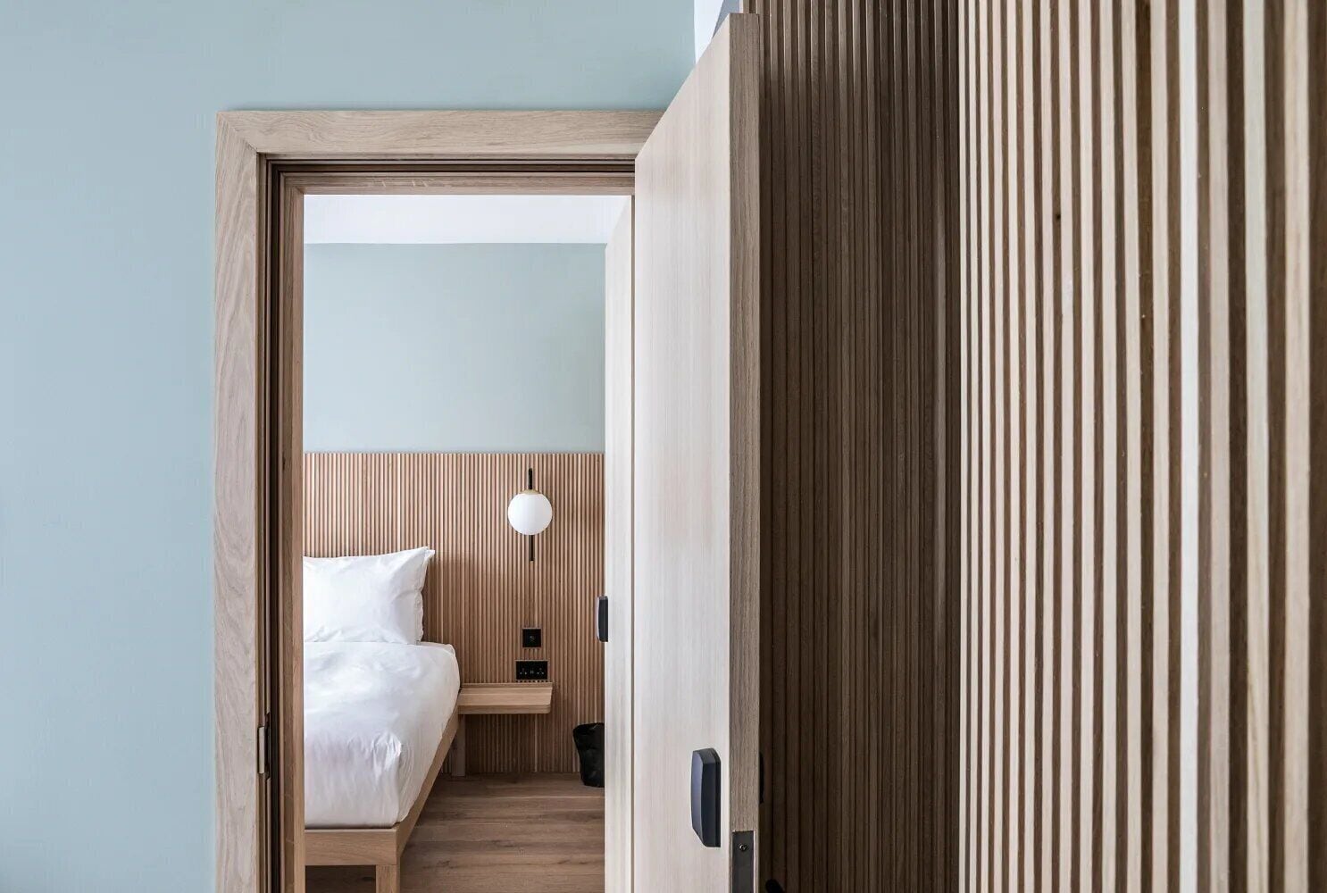 Habitación familiar | Sábanas de algodón egipcio y ropa de cama de alta calidad 