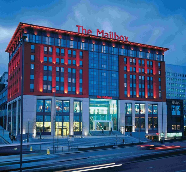 City view - Tudors eSuites Birmingham Canalside Apartments (Birmingham)