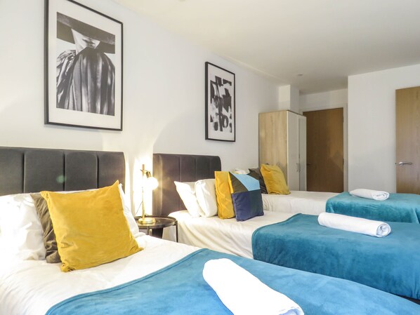1 bedroom, blackout curtains, soundproofing, iron/ironing board - Tudors eSuites Birmingham Canalside Apartments (Birmingham)