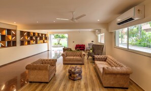 Reception - Siara Styles Amba Suites (Gandhinagar)