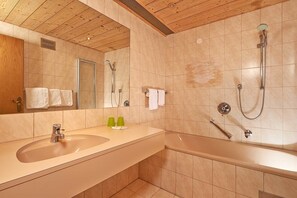 Apartment, 1 Bedroom, Balcony | Bathroom | Hair dryer, towels