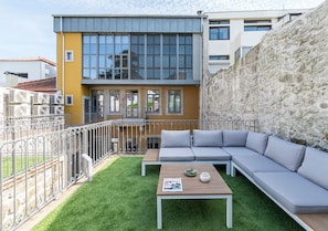 Superior-Apartment, 1 Schlafzimmer, Poolzugang, Poolblick | Aussenbereich