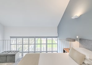 Deluxe-Loft, 1 Queen-Bett, Poolzugang, Gartenblick (Duplex)