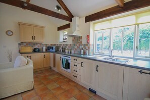 1 غرفة نوم وأسرّة أطفال/رضّع (مجانًا)