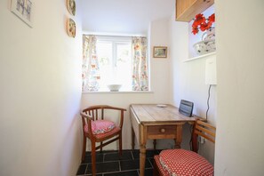 Cottage | Dining - Badgers Cottage at Warleggan (Bodmin)