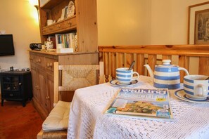 In-room dining - Acorns (Liskeard)