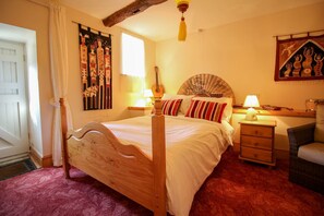 1 bedroom, free cribs/infant beds - Acorns (Liskeard)