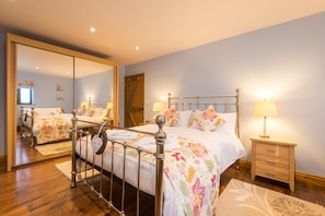 1 bedroom, free cribs/infant beds - Barn Cottage (Bodmin)