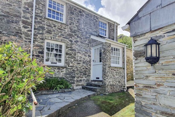 Cottage | Exterior - Bay Cottage (Truro)