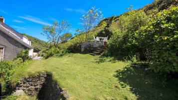 Cottage | Property grounds