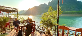 Phong Nha Coco Riverside Homestay