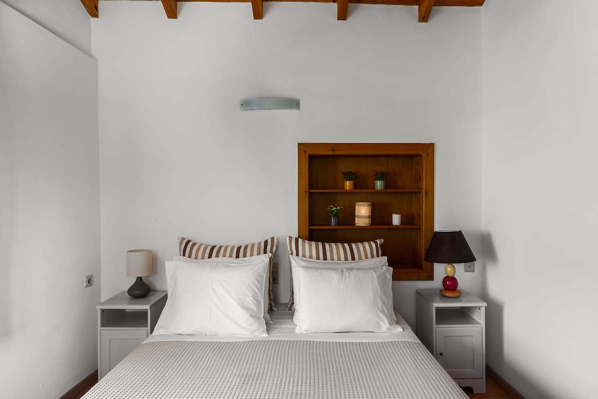 Duplex, 1 Bedroom, Courtyard View