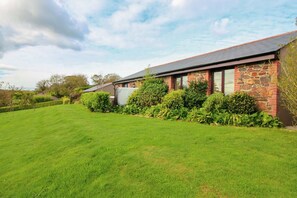 Exterior - Broadbeach Cottage (Redruth)