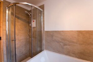 Bathroom - Broadbeach Cottage (Redruth)