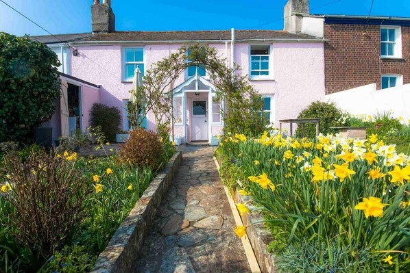 Cottage | Exterior - Camellia Cottage (Truro)