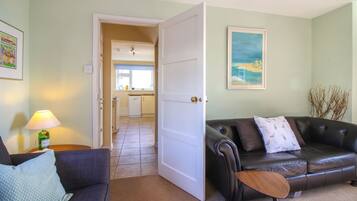 3 Schlafzimmer, kostenlose Babybetten, kostenloses WLAN