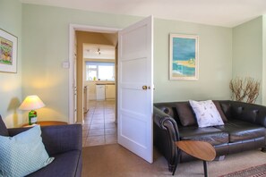 3 soverom, barnesenger (inkludert) og wi-fi (inkludert)