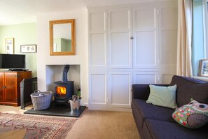 Fireplace - Nare View (Truro)