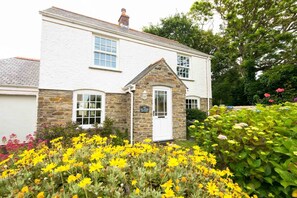 Front of property - One Old School Cottages (Truro)
