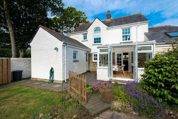 Front of property - One Old School Cottages (Truro)