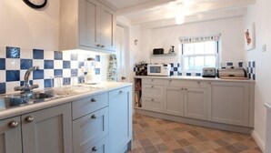 Private kitchen - Old School House (Truro)