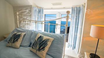 2 bedrooms, free WiFi