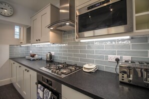 Highchair - Number 7 (Falmouth)