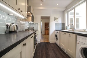 Private kitchen - Number 7 (Falmouth)